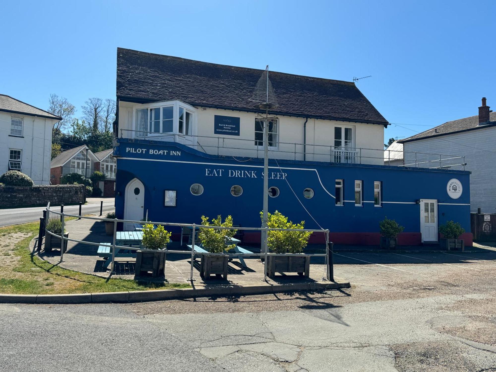 The Pilot Boat Inn, Isle Of Wight Бембридж Экстерьер фото